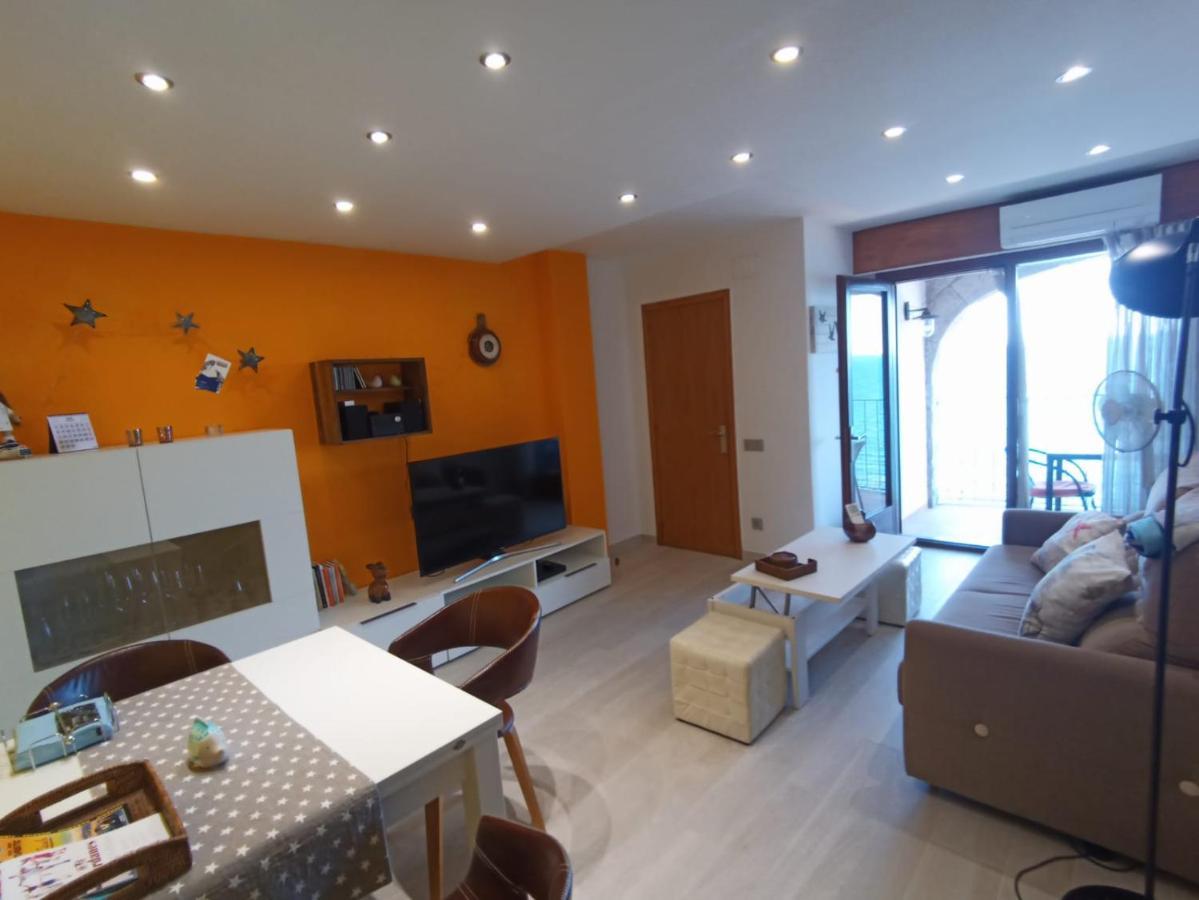Albatros House Apartment L'Escala Exterior photo