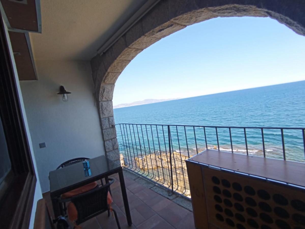 Albatros House Apartment L'Escala Exterior photo